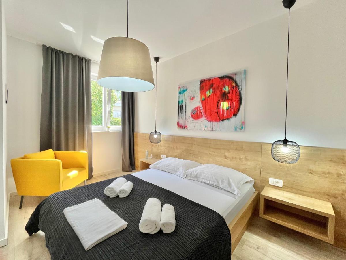 Apartments And Rooms Matesa Vodice Exterior foto