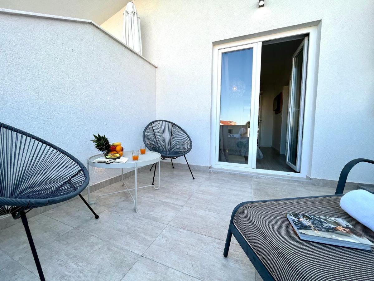Apartments And Rooms Matesa Vodice Exterior foto