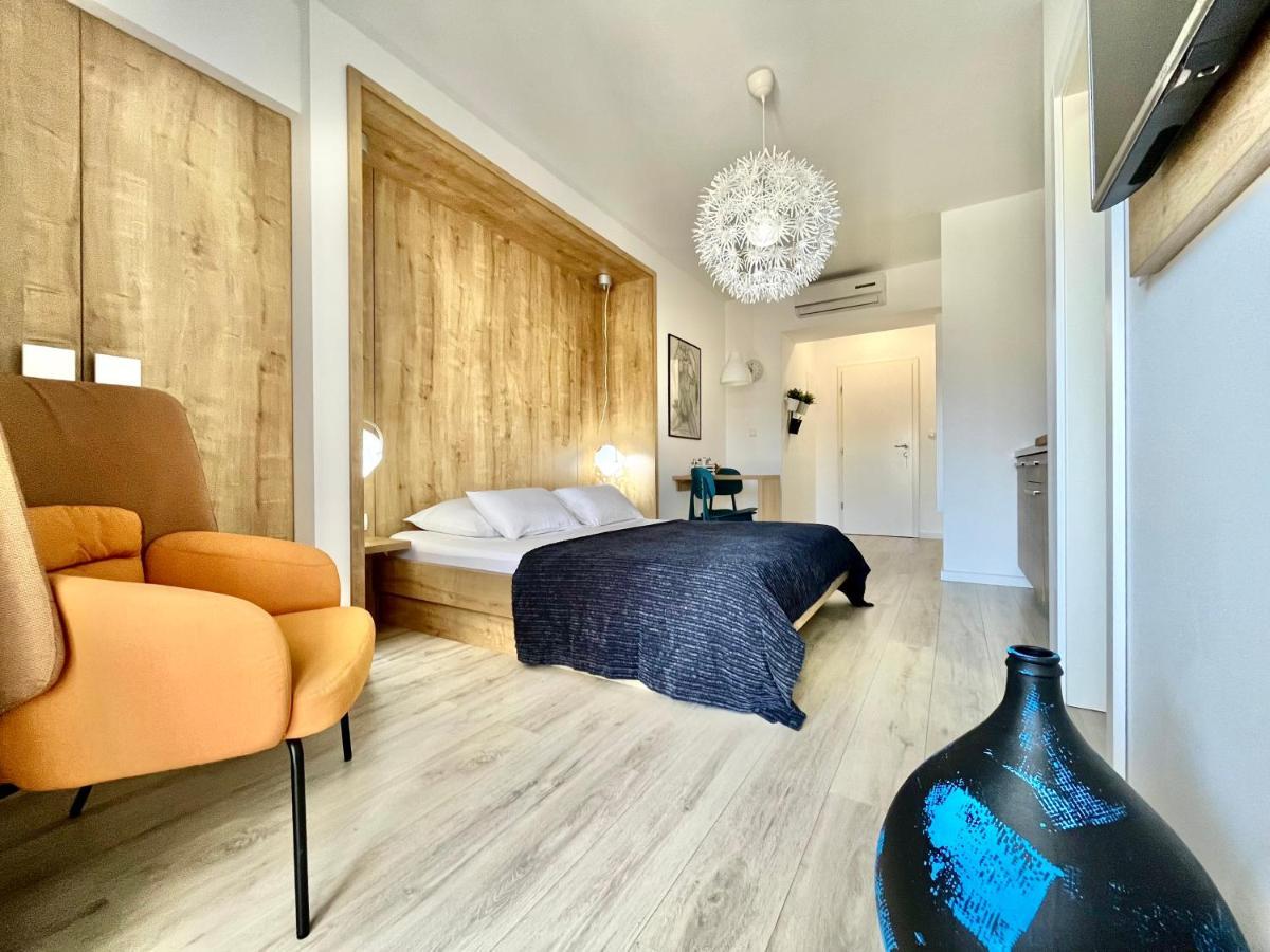 Apartments And Rooms Matesa Vodice Exterior foto