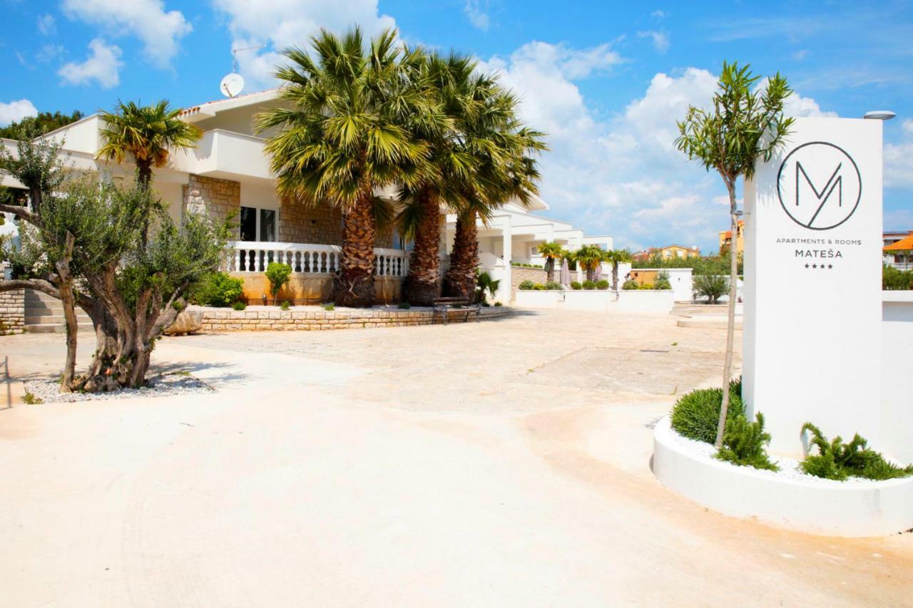 Apartments And Rooms Matesa Vodice Exterior foto